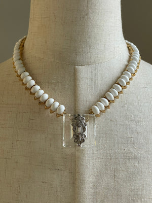 
                  
                    Vintage Necklaces
                  
                